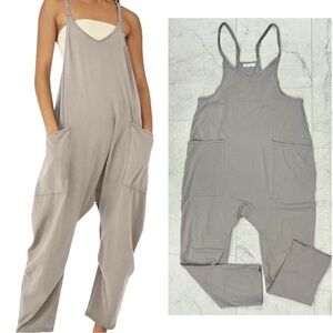 Women's Light Gray Relaxed Fit Jumpsuit-Size 8